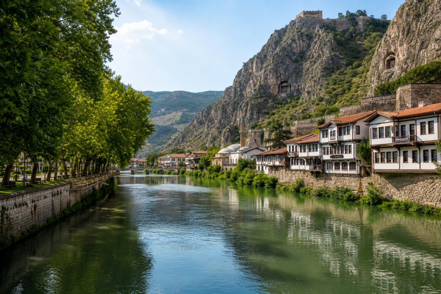 Yeşilırmak kıyısı